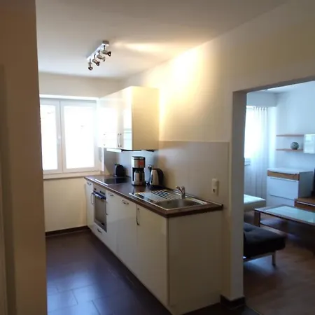 Linden 1 Apartment *